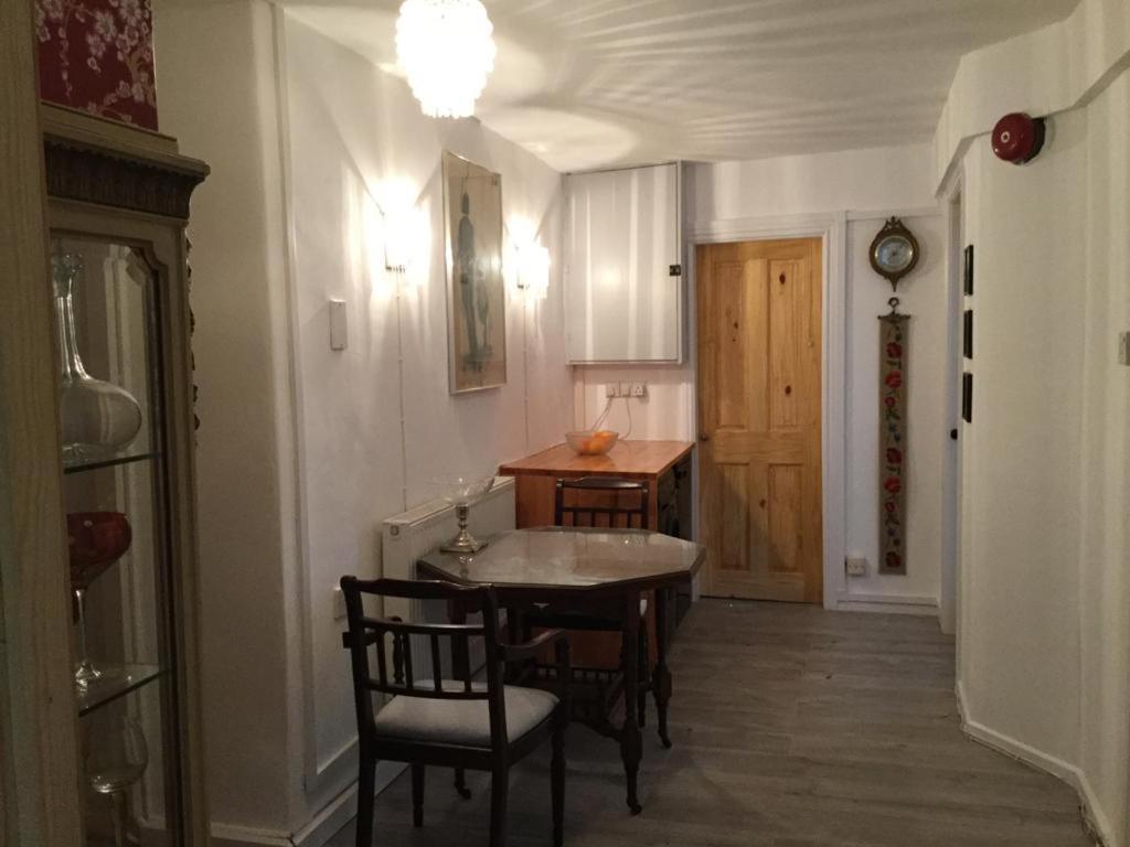 לינה וארוחת בוקר חלנדודנו Garden Flat 1 מראה חיצוני תמונה